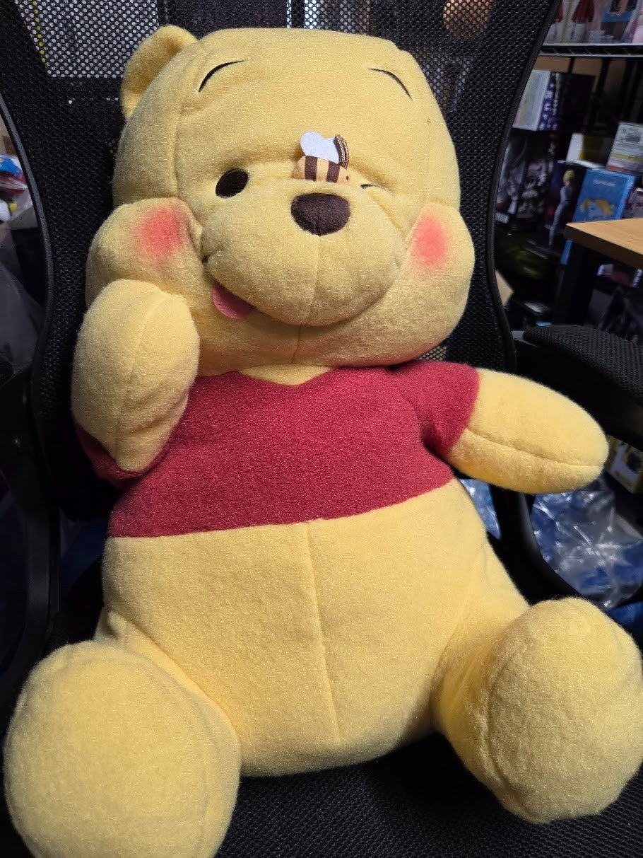# Winnie the Pooh Fuku Fuku Fluffy Jumbo Plush Toy Prize0