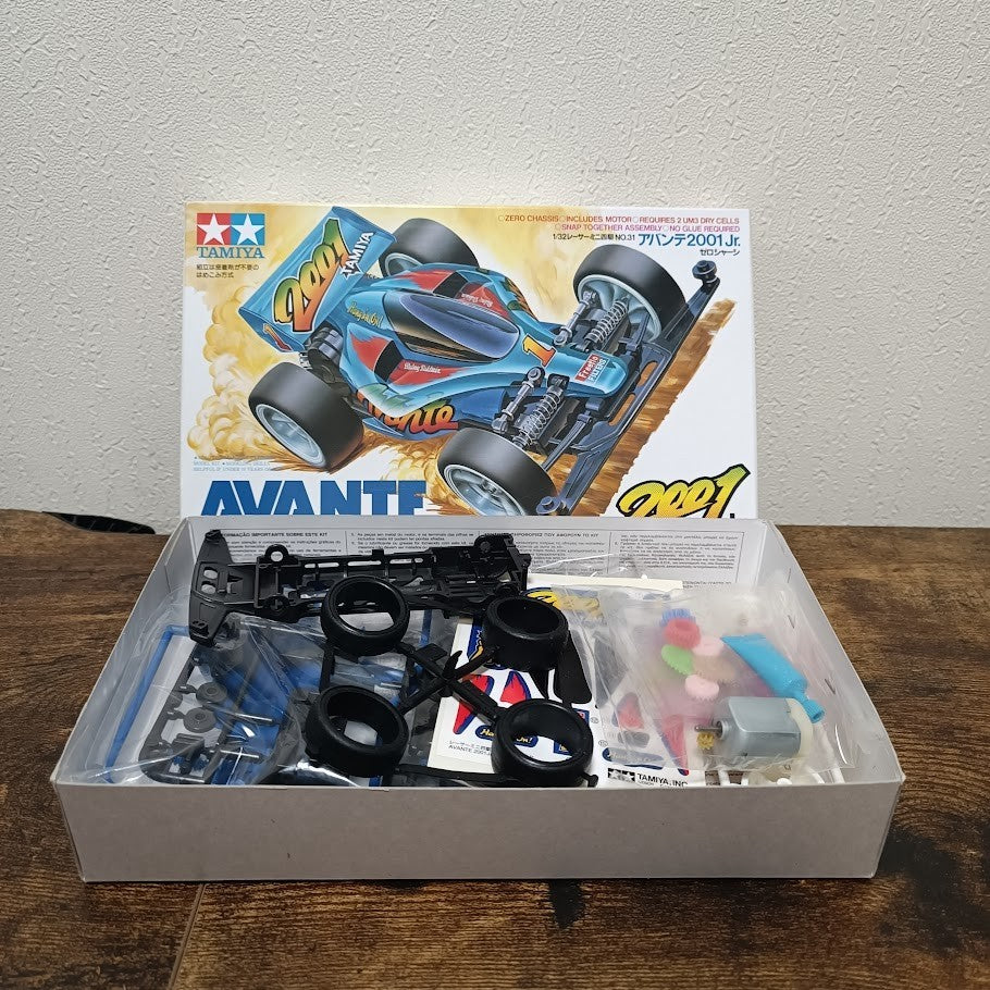 1/32 scale Avante 2001 Jr. Racer Mini 4WD Series No. 31 Zero Chassis  Z30240