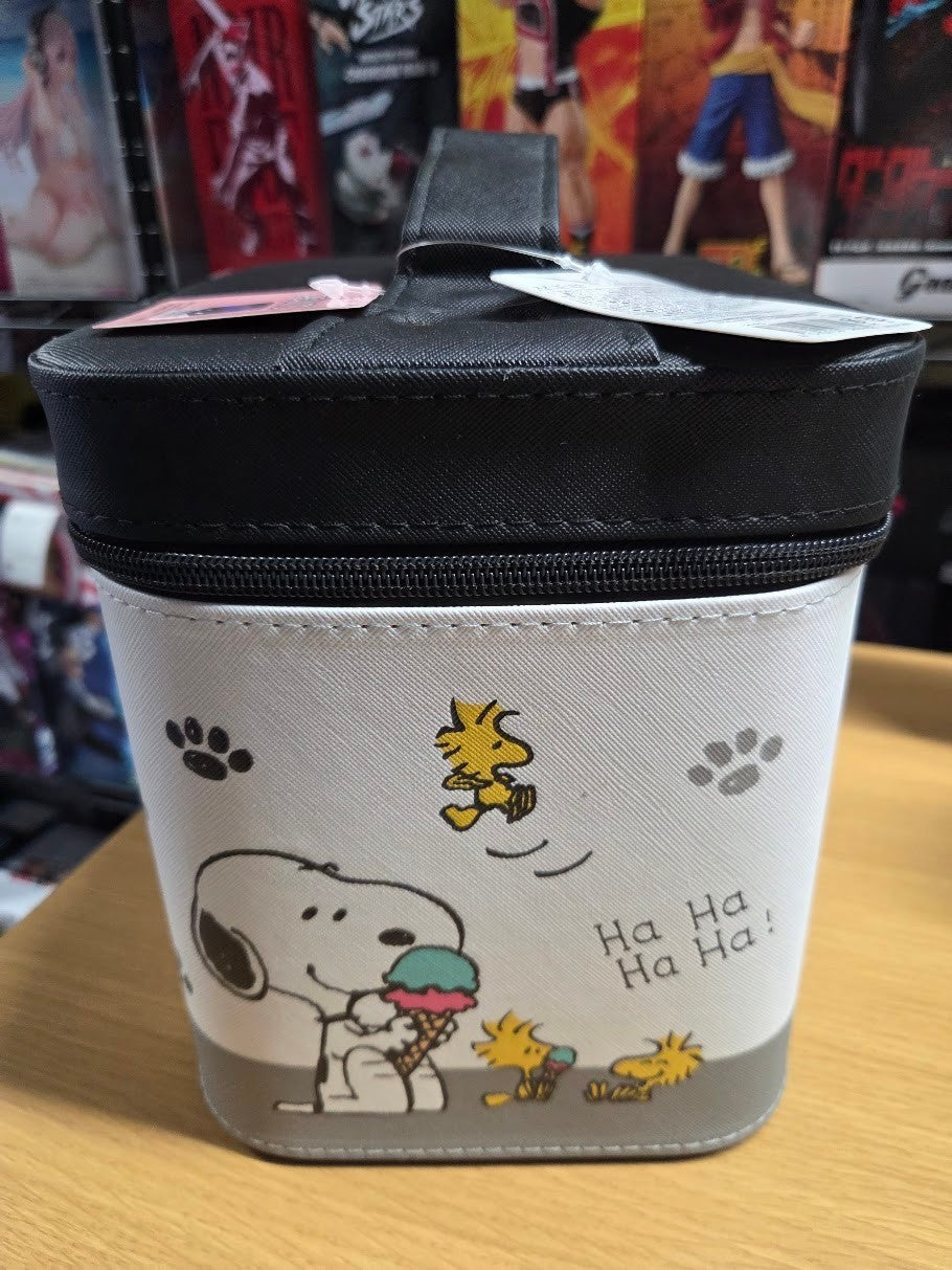 # Snoopy Cosmetic Box Pouch with Mirror Large Capacity Prize Item4
