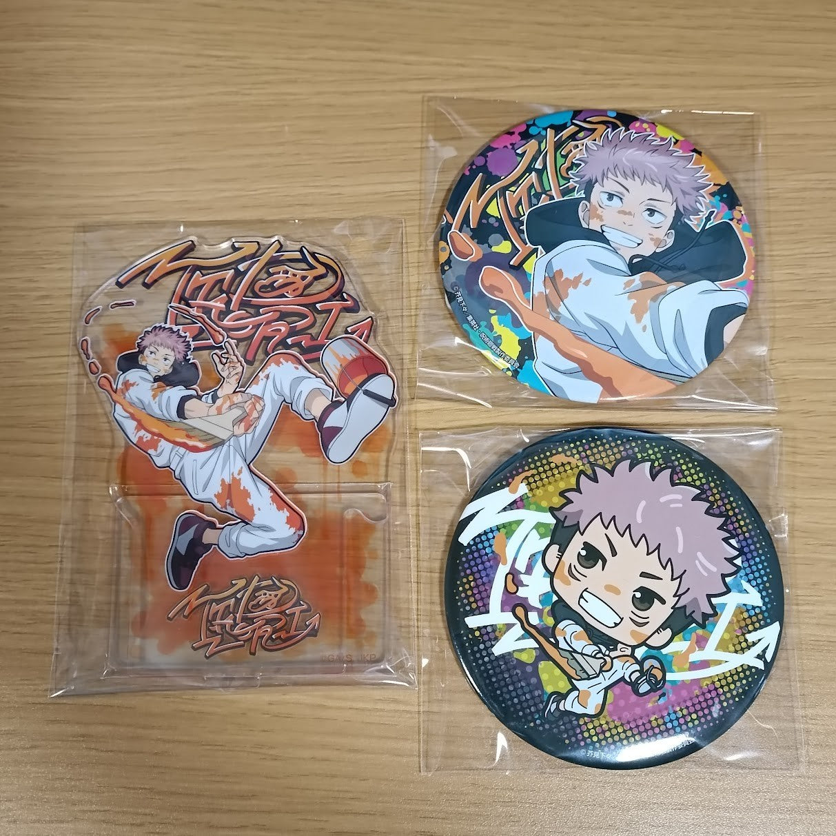 SEGA Lucky Draw Jujutsu Kaisen Yuji Itadori Can Badge Acrylic Stand Set  K42530