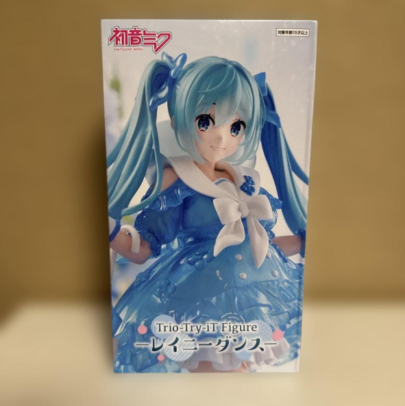 # Hatsune Miku Trio-Try-iT Figure Rainy Dance1